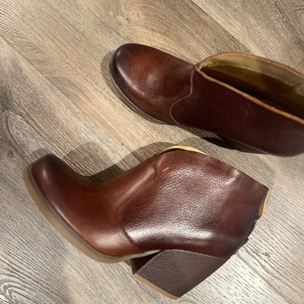 KORKS boots